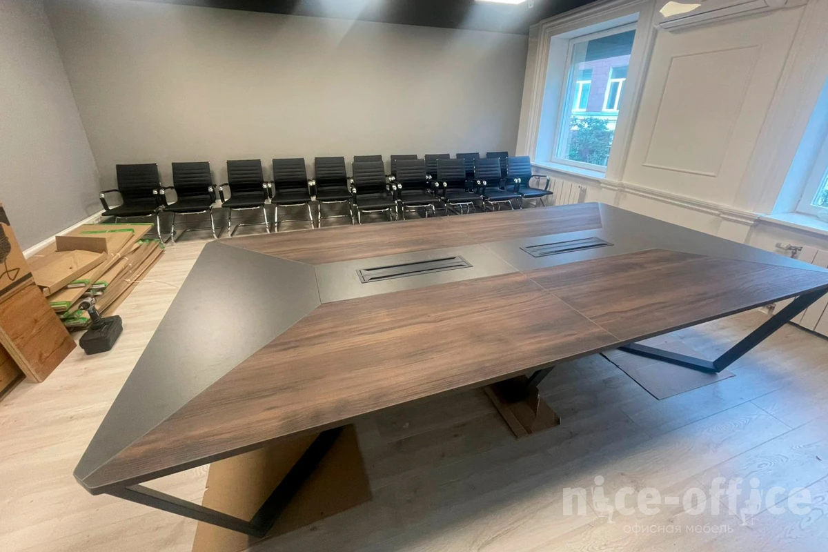 Стол переговорный прямоугольный ЛДСП/краш. металл 3200x1600x750 Steel Meet фото в интерьере 1